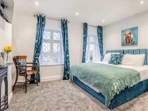 5 soverom, wi-fi (inkludert) og sengetøy