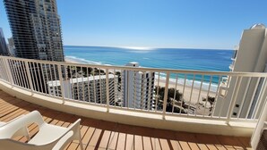 Property grounds - Apartment with Sea View Gold Coast high floor S80 (gold coast)