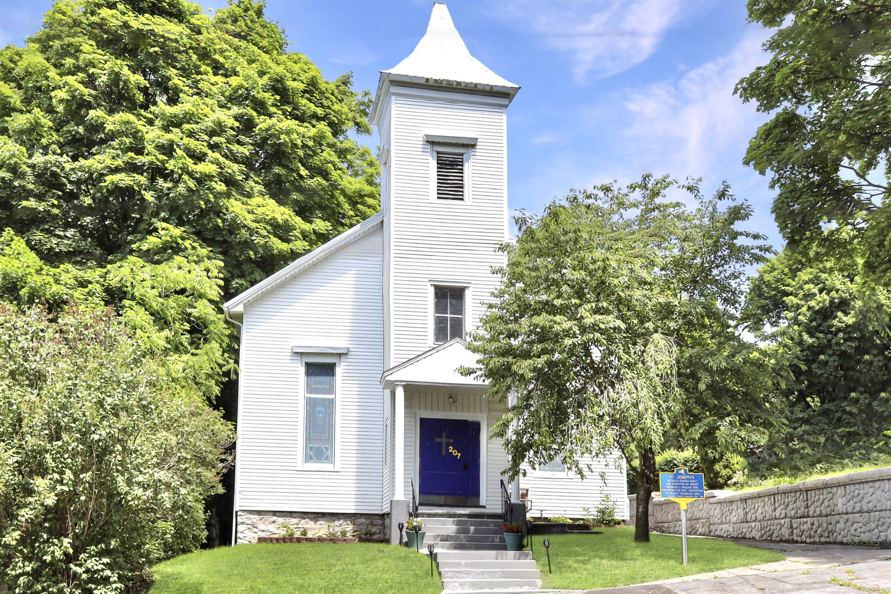 Unique Lake Town Gem: Renovated Church, Game Room!