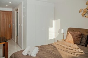 Studio | In-room safe, free WiFi - Water Park Apartments by Apartwell (Pattaya)