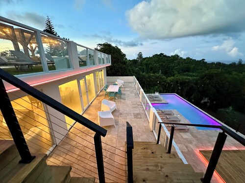Stunning Private Oasis with Pool and Ocean Views