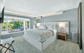 8 habitaciones, tabla de planchar con plancha, wifi y ropa de cama 