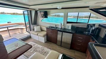 Table tennis, stereo