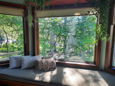 Interior. It's Here! A Restful Experience...FLX Wine Trails Garden Studio + Deck + BBQ