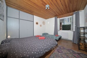 3 soverom, strykejern/-brett, wi-fi (inkludert) og sengetøy