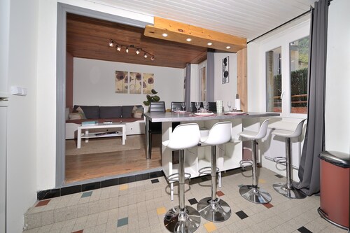 Holiday Home 'Le Gîte Des 3000 Avec Spa' with Private Terrace and Wi-Fi