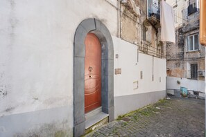 Exterior detail - Holiday Home 'Dreams Apartment' with Private Terrace, Balcony and Wi-Fi (Vietri sul Mare)