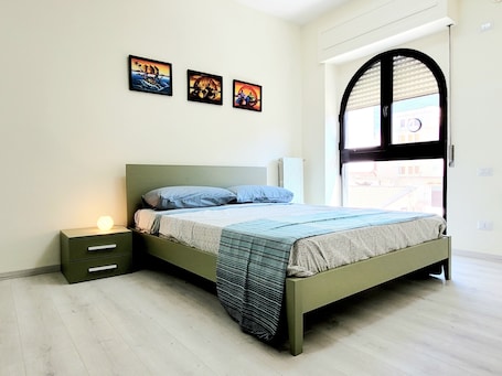 1 bedroom, desk, free WiFi, bed sheets. Apartment 'Casa Mary' with Wi-Fi
