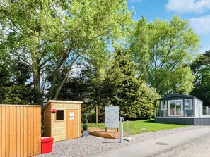 المنشأة من الخارج