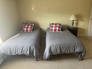 2 chambres, bureau, fer et planche à repasser, Wi-Fi