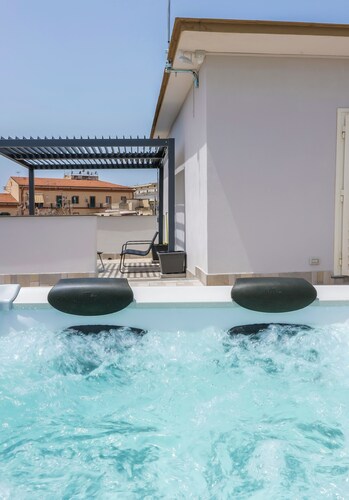 Rooftop Parthenopeo - Contemporary Rooms