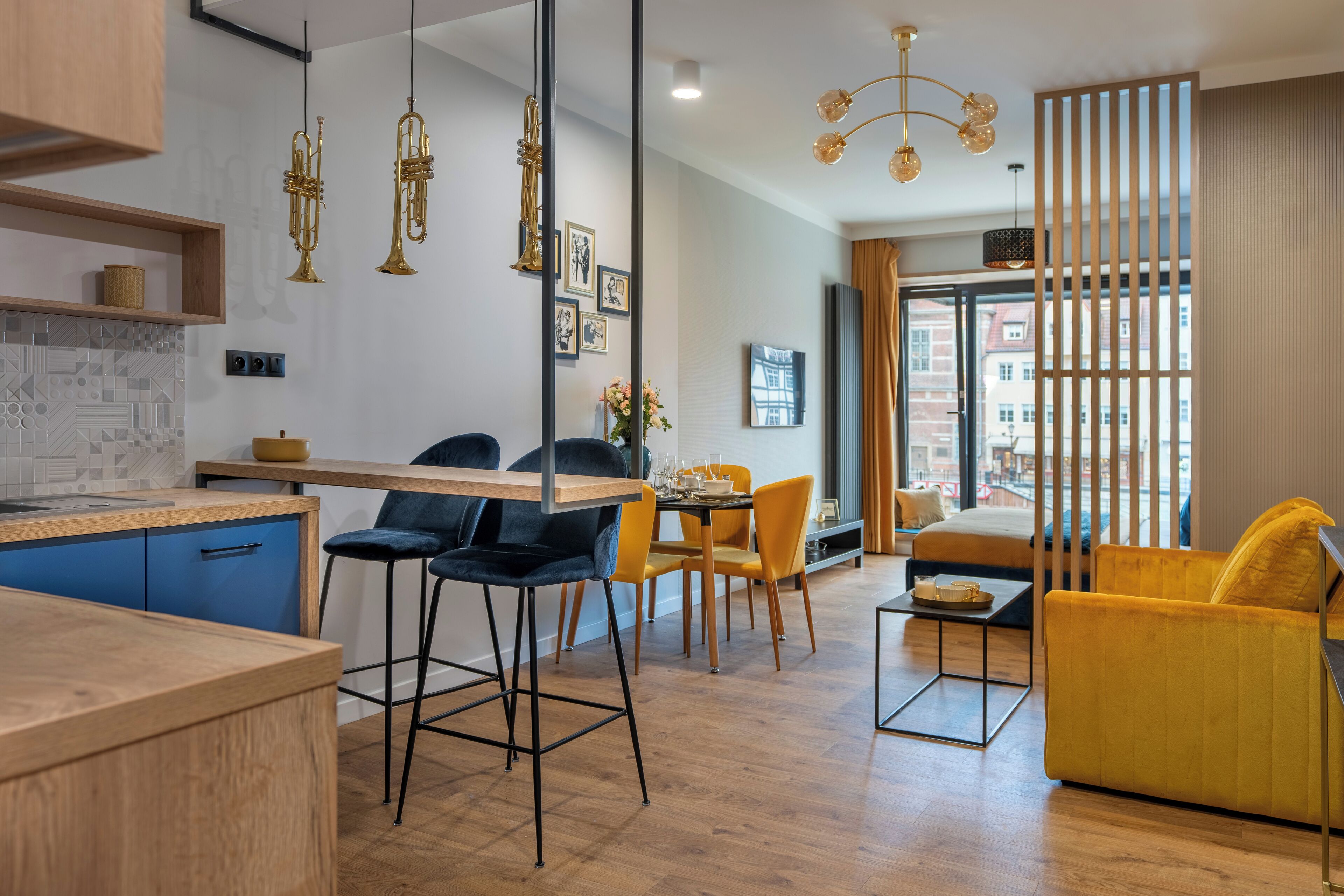 华丽公寓 | 起居区 | 42-英寸智能电视（配备卫星频道）