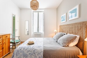 4 Schlafzimmer, Bügeleisen/Bügelbrett, kostenloses WLAN
