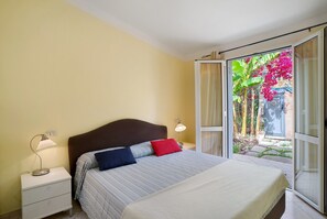 1 habitación y ropa de cama 