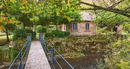 Country House 'La Fabrica De Cabornera' with Mountain View and Private Garden