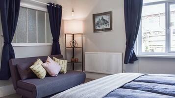 1 bedroom, free WiFi, bed sheets