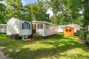 Exterior - Mobile Home 'Mobil Home 6p Near the Sea' with Private Terrace (Semussac)