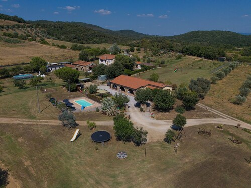 Apartment 'Appartamento Sofia' with Shared Pool, Wi-Fi and Air Conditioning