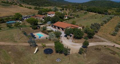 Apartment 'Appartamento Sofia' with Shared Pool, Wi-Fi and Air Conditioning