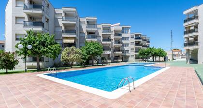 Apartment 'Bumbai' with Shared Pool, Private Garden and Air Conditioning