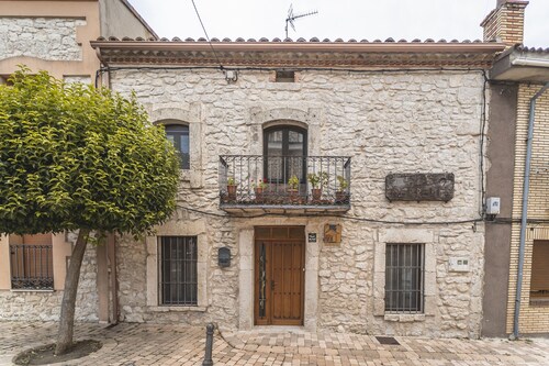 Country House 'Casa Rural La Herreria' with Wi-Fi, Terrace and Private Garden