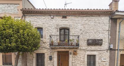 Country House 'Casa Rural La Herreria' with Wi-Fi, Terrace and Private Garden