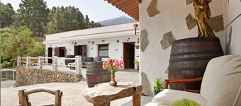 Landelijk huis 'Ca Luis' met uitzicht op de Teide, gedeeld terras en Wi-Fi