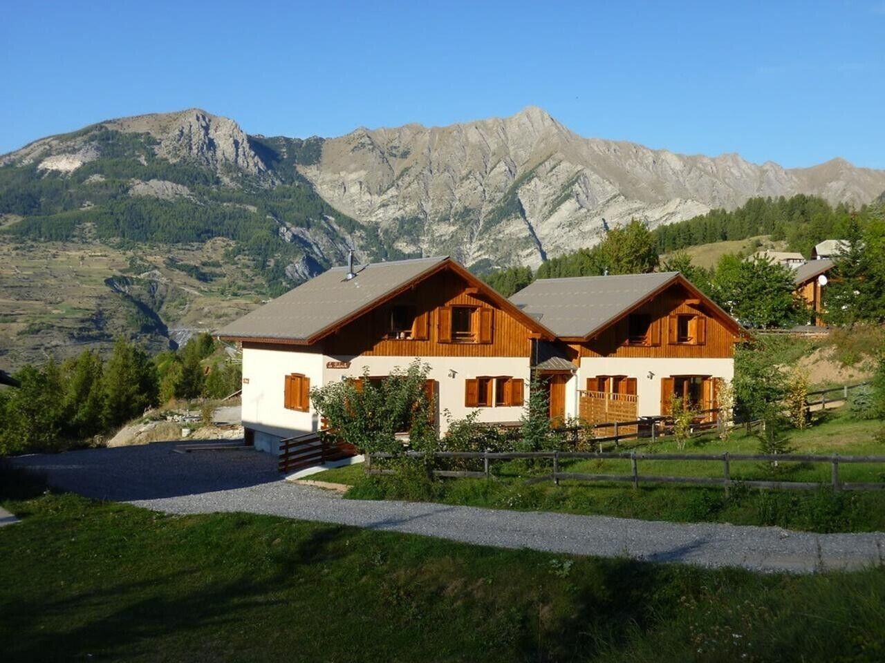 Esterni