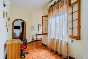 Interior - Apartment 'Appartamento Maria' with Private Terrace, Wi-Fi and Air Conditioning (Racale)