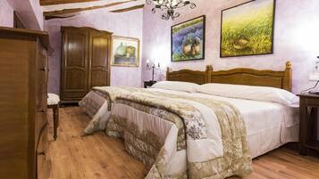 9 bedrooms, iron/ironing board, free WiFi, bed sheets