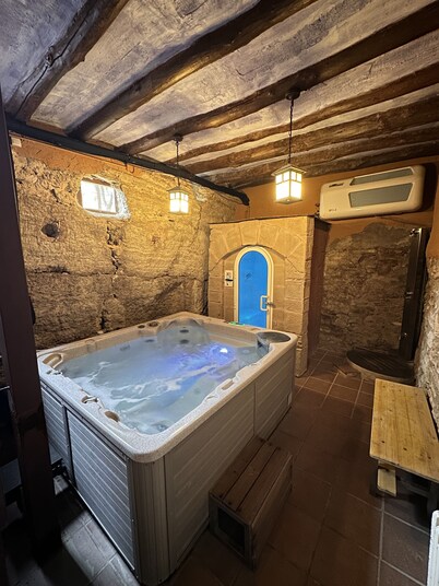 La Tahona: Sustainable Country House for Cyclists, Starlight-Certified in Lerín