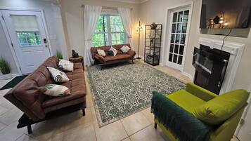 TV connectée, cheminée, imprimantes