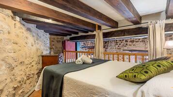 3 slaapkamers, een strijkplank/strijkijzer, gratis wifi