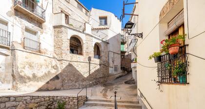 Country House 'Ca La Germandat Paüls' with Mountain View, Private Terrace and Wi-Fi
