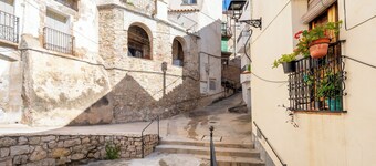 Country House 'Ca La Germandat Paüls' with Mountain View, Private Terrace and Wi-Fi