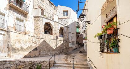 Country House 'Ca La Germandat Paüls' with Mountain View, Private Terrace and Wi-Fi