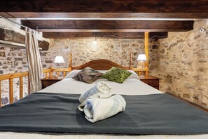 3 bedrooms, iron/ironing board, free WiFi