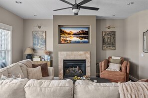 Smart TV, fireplace