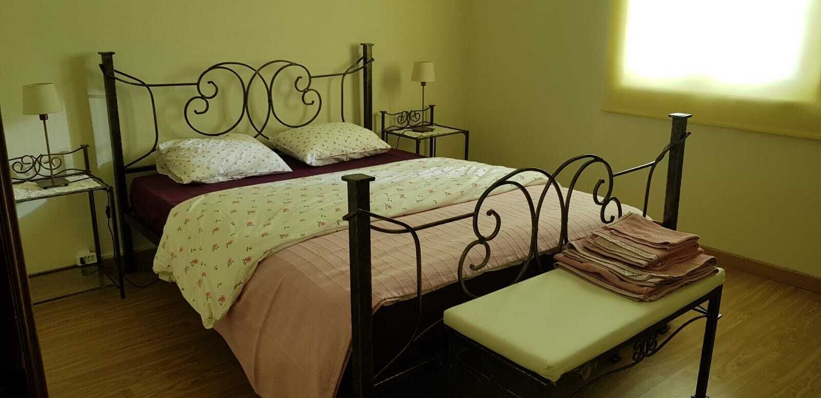 6 bedrooms, iron/ironing board, free WiFi, bed sheets