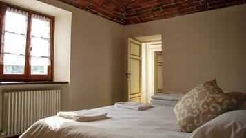 Apartment, 2 Bedrooms | 2 bedrooms, in-room safe, iron/ironing board, free WiFi