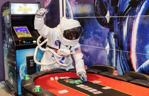 Casino - All Inclusive - Giant Pool, Arcade, Pickleball (Indio)