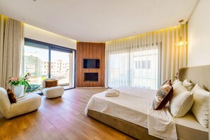 5 Schlafzimmer, Bügeleisen/Bügelbrett, WLAN, Bettwäsche
