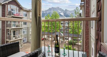 Spacious High-End Two Bedroom Two Bathroom Condo In Canmore/Banff