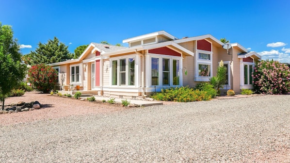 Exterior - HOT TUB Explore Jerome/Sedona/Cottonwood/Clarkdale (Clarkdale)