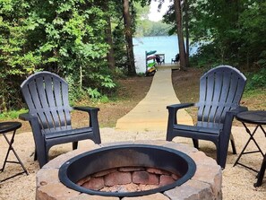 Property grounds - ChesapeakeWaterfront - HotTub_FirePit_Kayak_Arcade (Lusby)