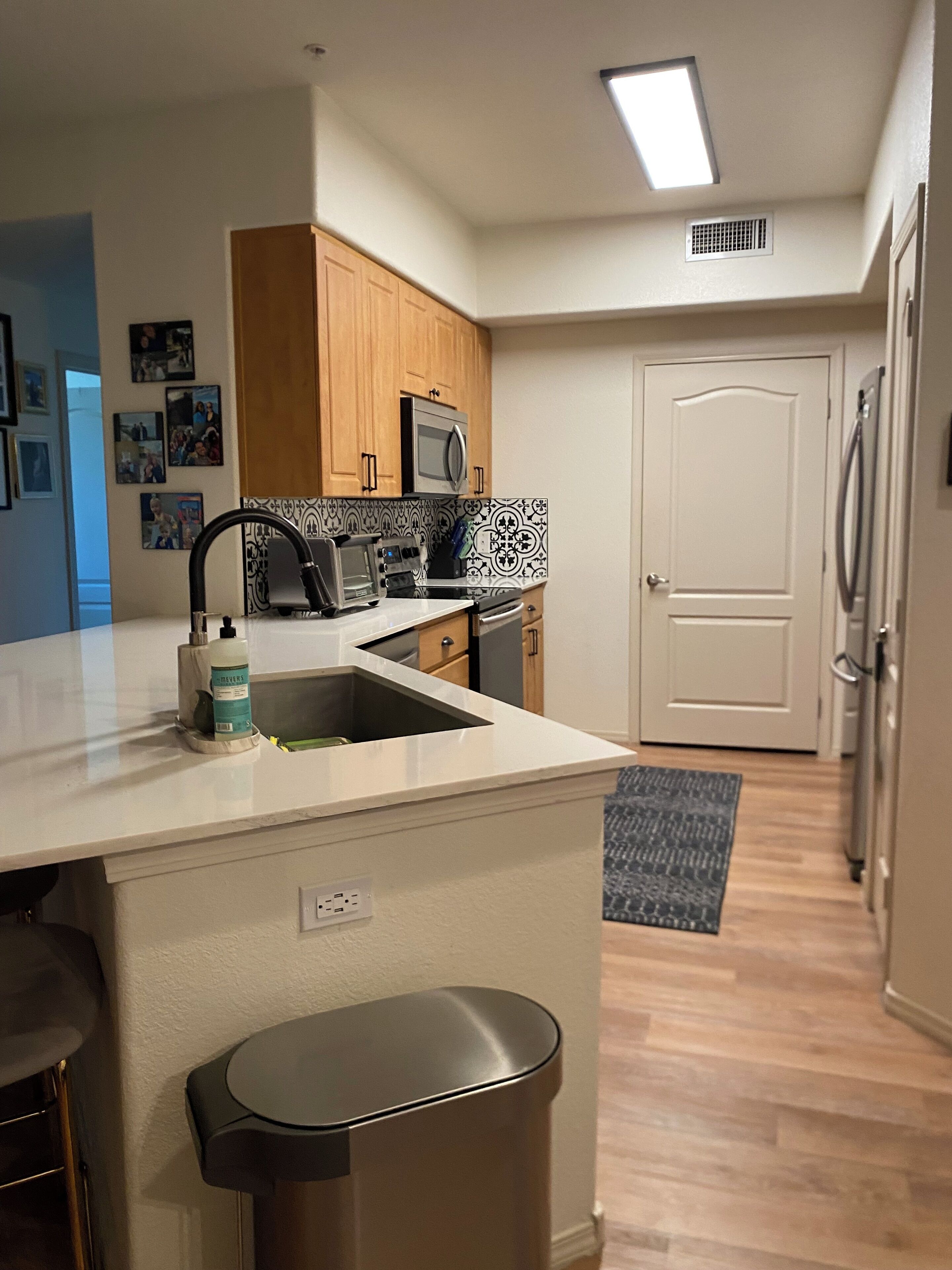 Cookware/dishes/utensils