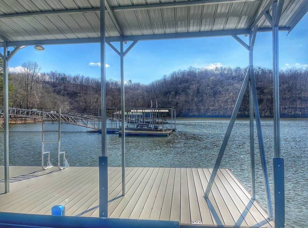 Catfish Cabin on Smith Lake- Crooked Creek!