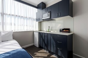 Family Double Room | Private kitchen | Fridge, microwave, stovetop, electric kettle