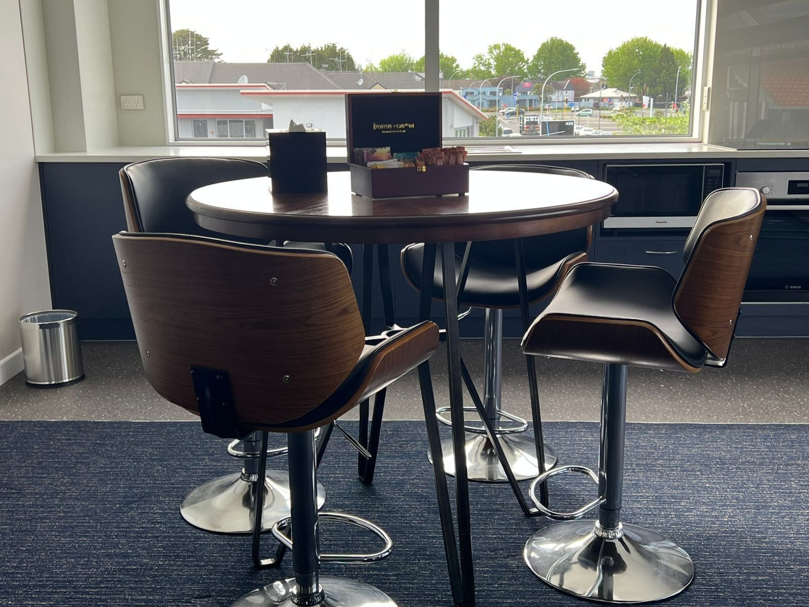 Executive-Studiosuite, 1 King-Bett | Kostenloses WLAN, Bettwäsche