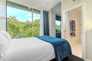 Studio Deluxe, 1 grand lit | Wi-Fi gratuit, draps fournis